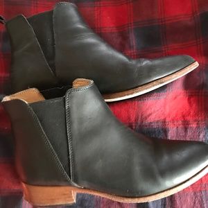 Nisolo Black Chelsea Boot Size 9